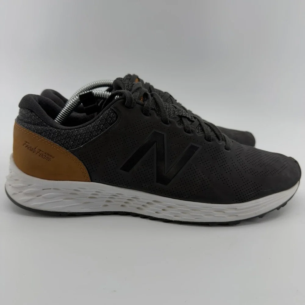 New Balance Fresh Foam Arishi Mens 11 Charcoal Grey Tan Running Shoes